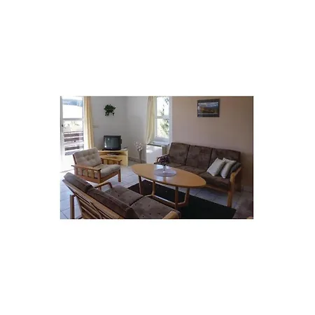 Vakantiehuis Three-bedroom Holiday In